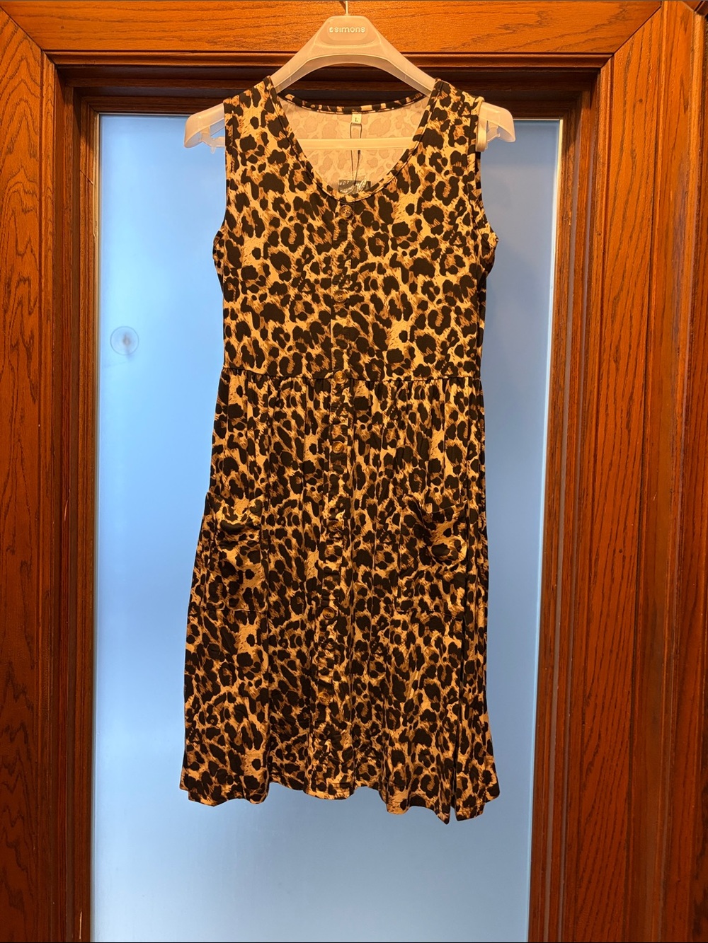 Sleeveless Leopard Print Button-Front Top - Beige/Black